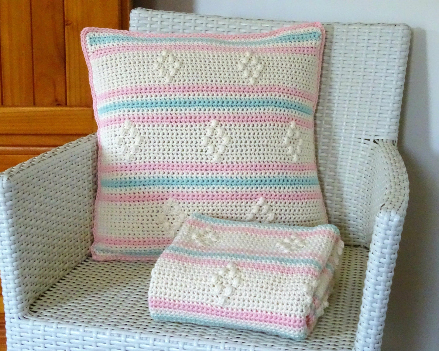 Crochet Baby Blanket Pattern | Crocheted DIY Cot Cover PDF Download | Nursery Decor Throw Rug For Baby Room 0149